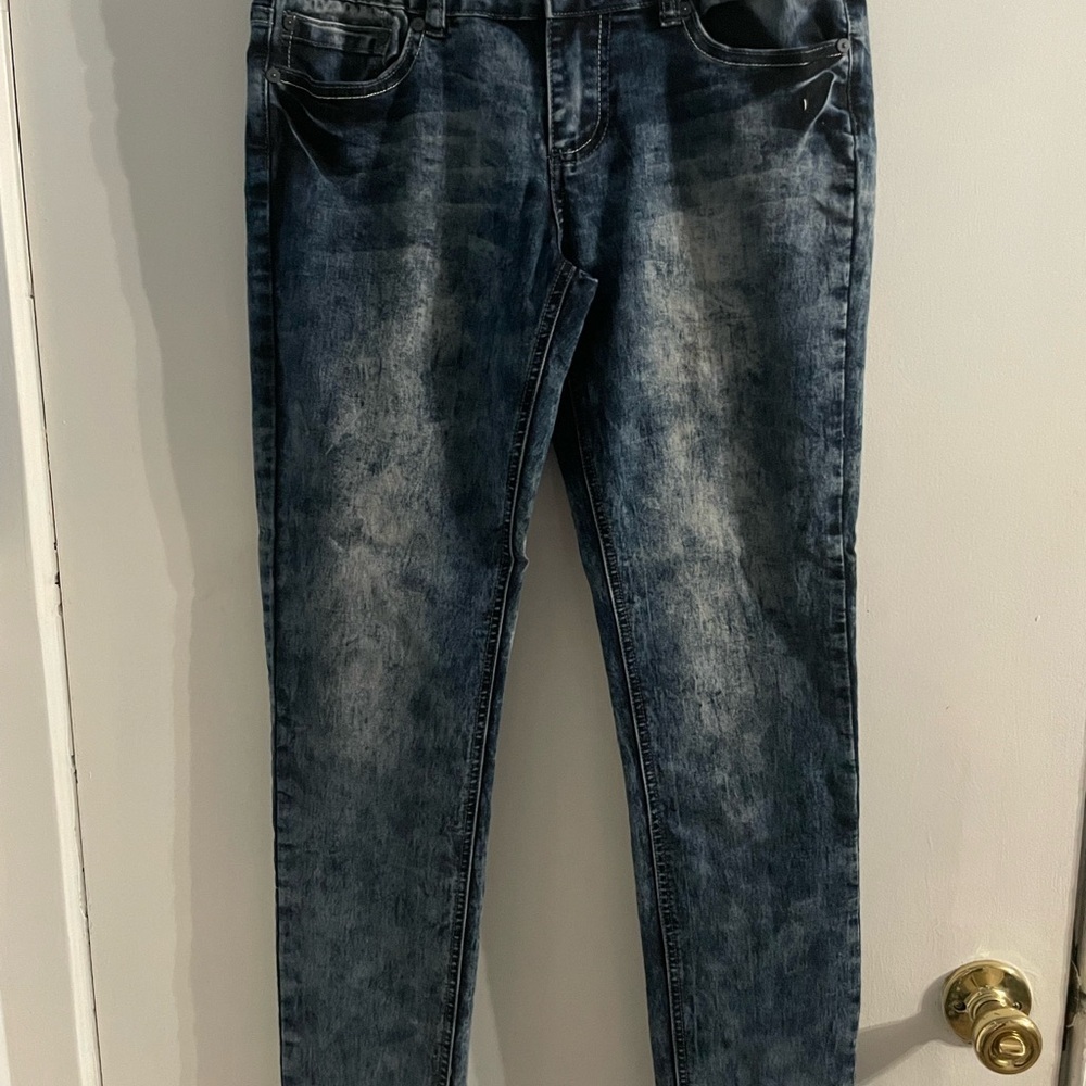 SALE! Stylish Indigo Rein Blue Denim Skinny Jeans in size 9